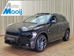 Lynk & Co 01 - 1.5 Zwart / MY 23 FACELIFT / Zwarte Hemel / Infinity Sound / 360 Camera / Panoramadak / Ad