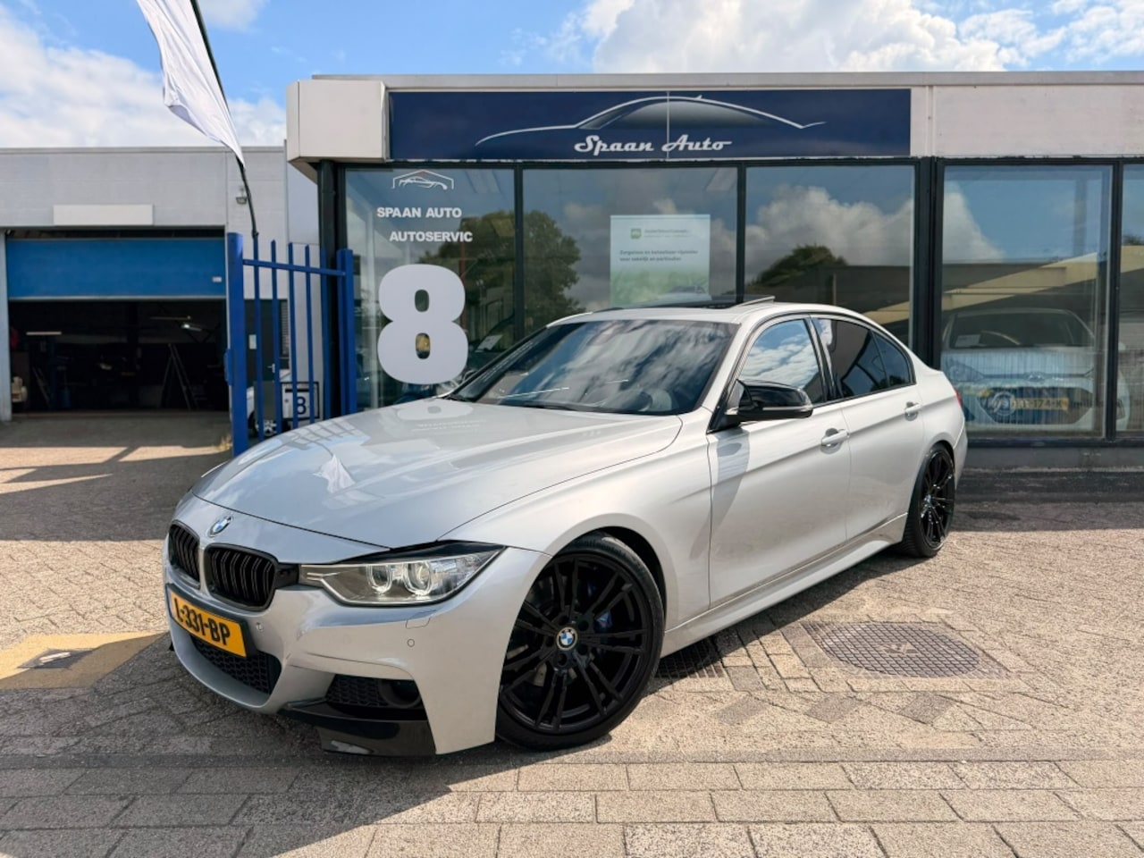 BMW 3-serie - 335i xDrive High Ex. - AutoWereld.nl