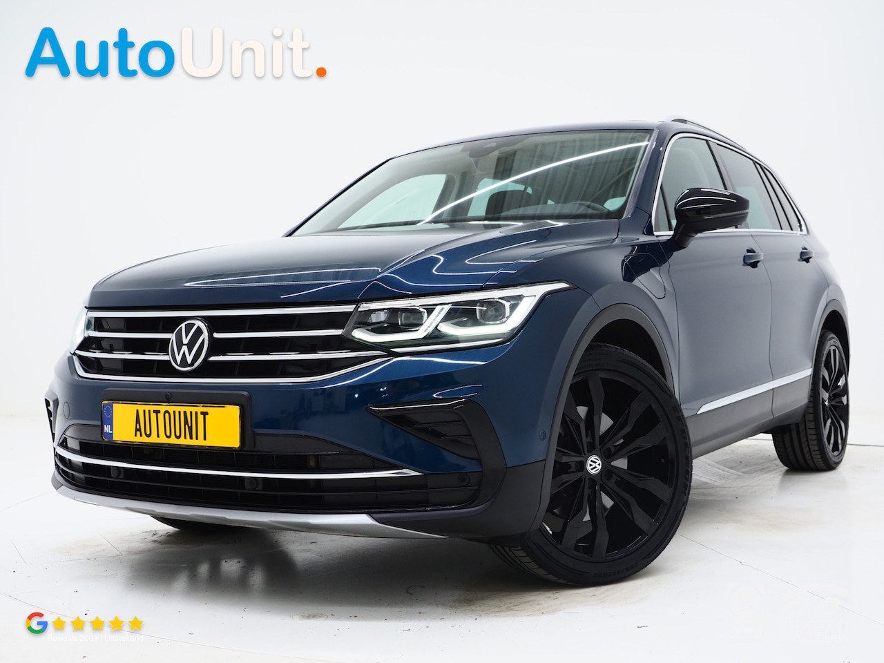 Volkswagen Tiguan - 1.4 TSI eHybrid Elegance | Panoramadak | Trekhaak | Massage | 360 | Sfeerlicht | Dodehoek - AutoWereld.nl