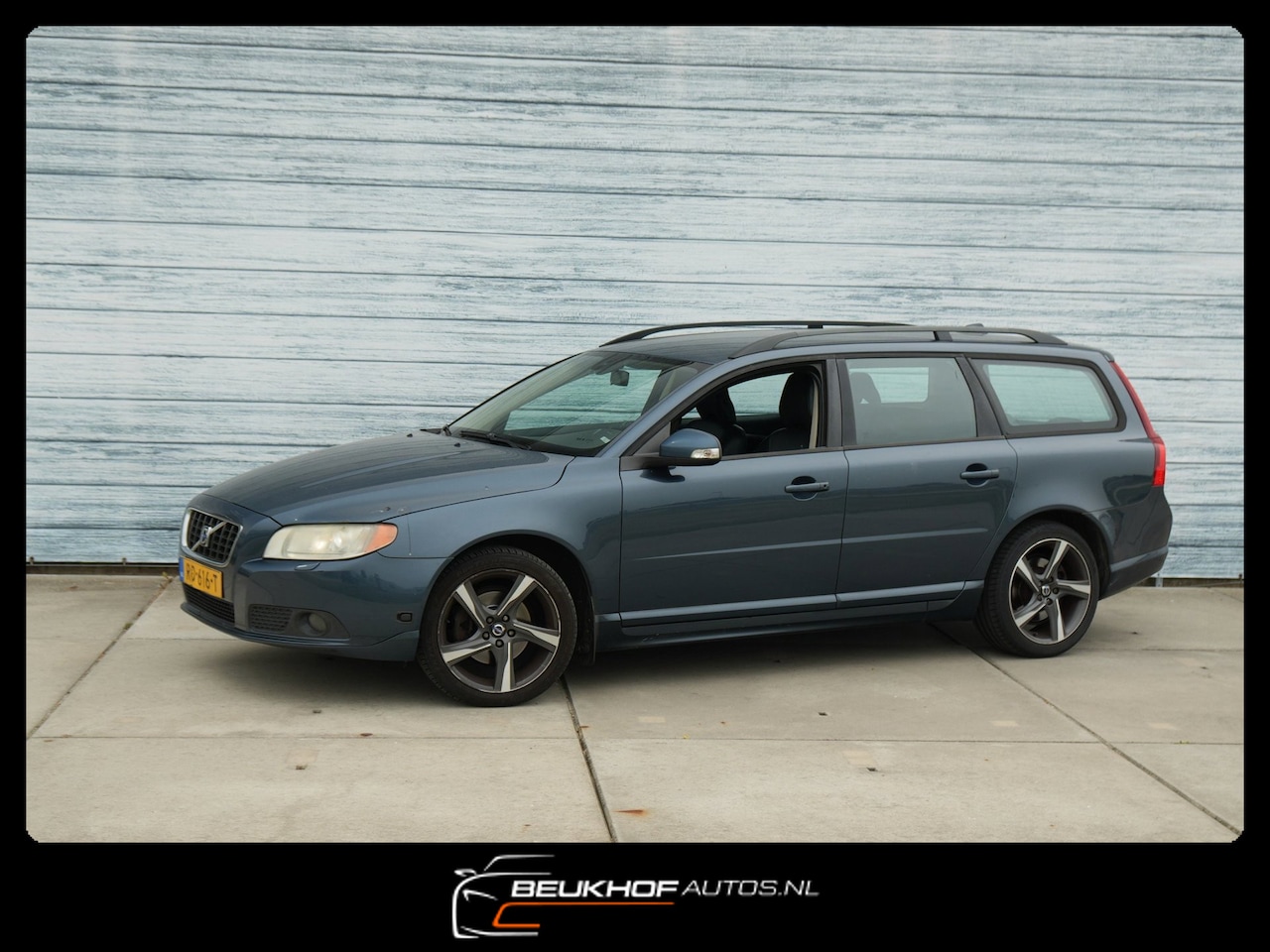Volvo V70 - 2.0 Leer Xenon Trekhaak Stoelverwarming Cruise - AutoWereld.nl