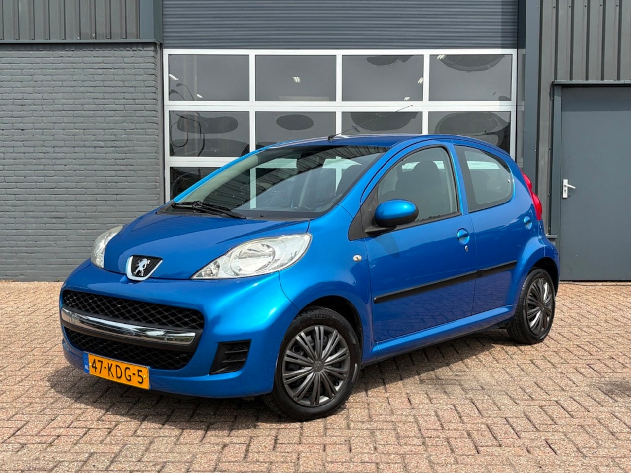 Peugeot 107 - 1.0-12V Sublime 5-Drs Airco - AutoWereld.nl