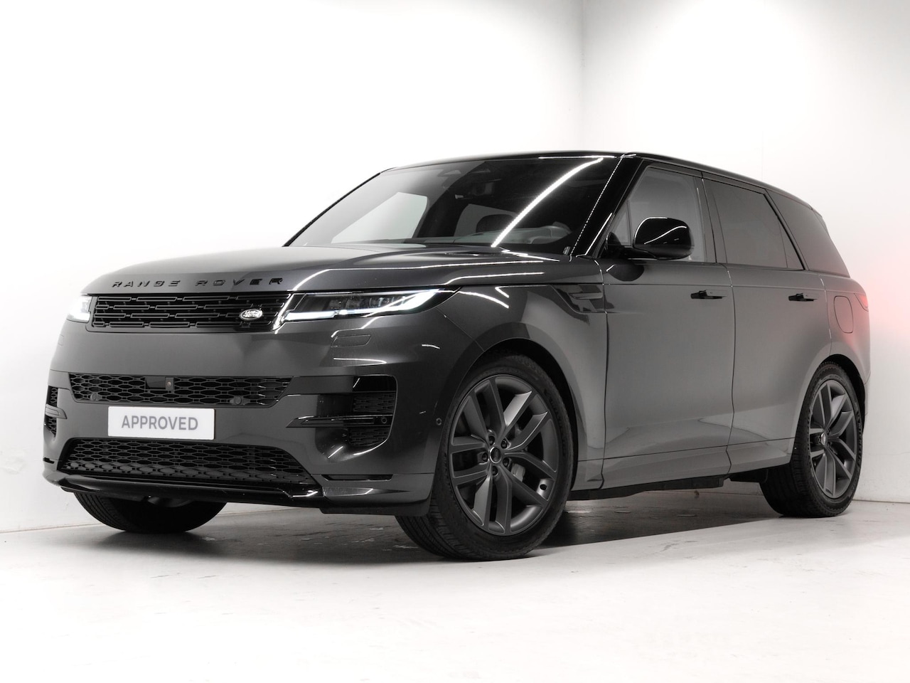 Land Rover Range Rover Sport - 3.0 P460e Satin Edition Charente Grey 3.0 P460e Satin Edition Charente Grey - AutoWereld.nl