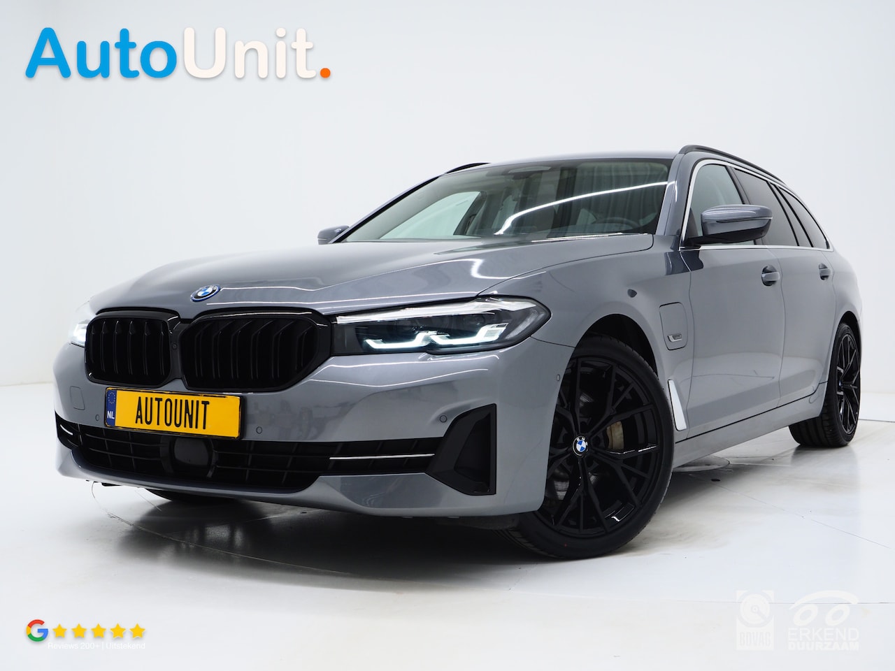 BMW 5-serie Touring - 530e | Leder | Trekhaak | 360 | Adaptive Cruise | Dodehoek | Stoelverwarming | Carplay - AutoWereld.nl