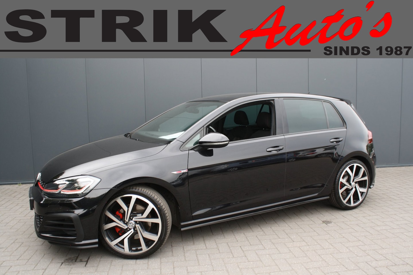 Volkswagen Golf - 2.0 TSI GTI Performance -CAMERA - SCHUIF/KANTELDAK - 240 PK - AutoWereld.nl