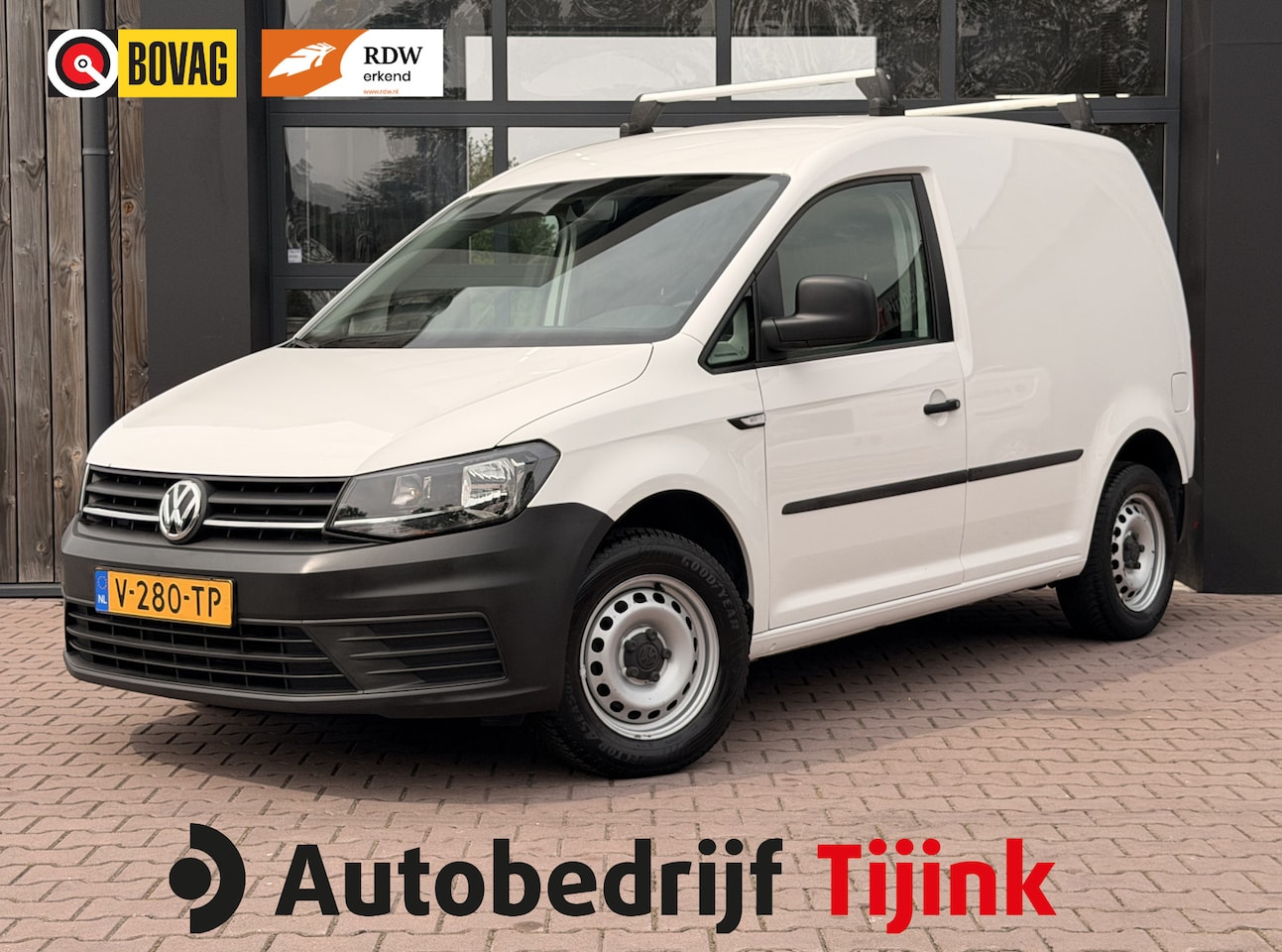 Volkswagen Caddy - 2.0 TDI L1H1 BMT Trendline | Airco | Cruise | Trekhaak | All-seasons | Betimmering | Dakdr - AutoWereld.nl