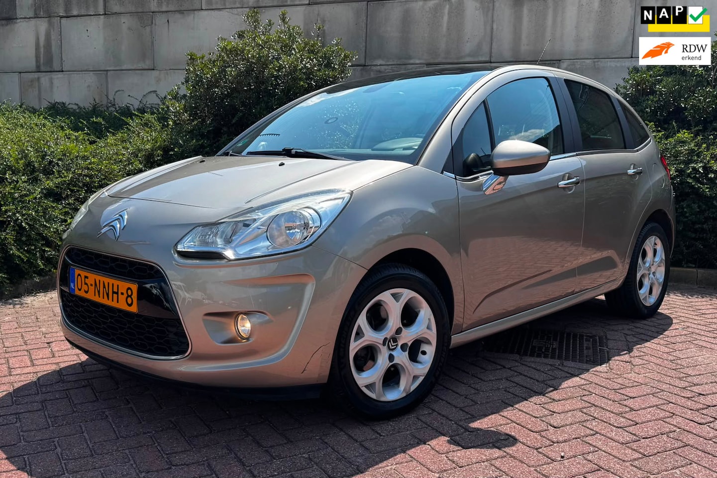 Citroën C3 - 1.6 VTi Exclusive/VOLAUTOMAATISCH/RIJKAAR/2DE EIG/ - AutoWereld.nl