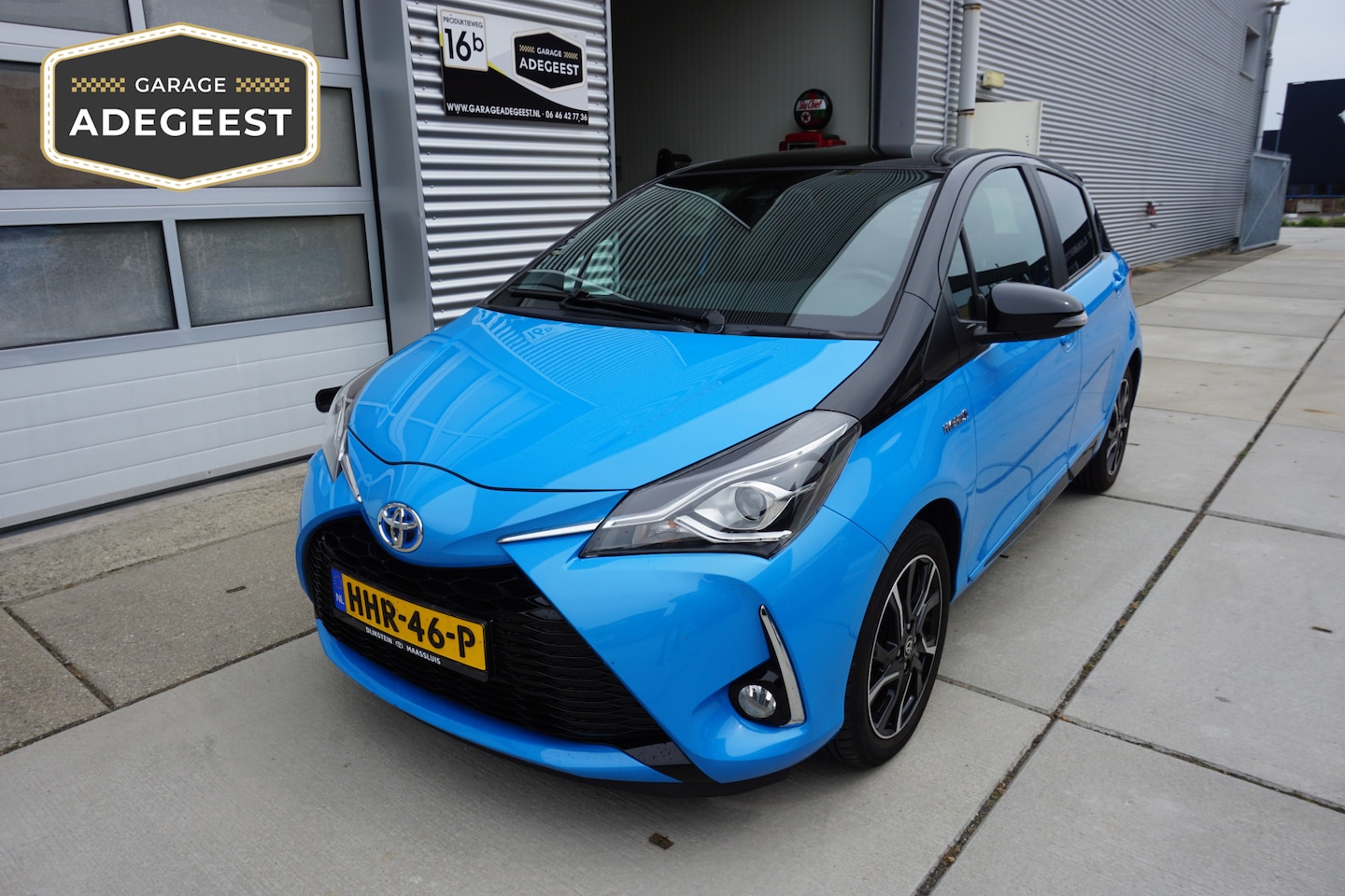 Toyota Yaris - 1.5 Hybrid Bi-Tone Camera|PDC A|Pano|Key Less|Cruise|BlueTooth| - AutoWereld.nl