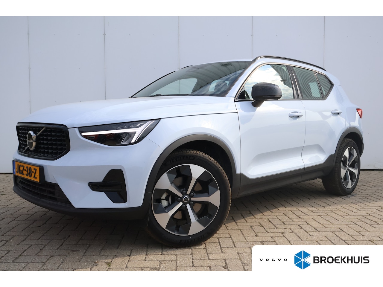 Volvo XC40 - 2.0 B4 Plus Dark 2.0 B4 Plus Dark - AutoWereld.nl