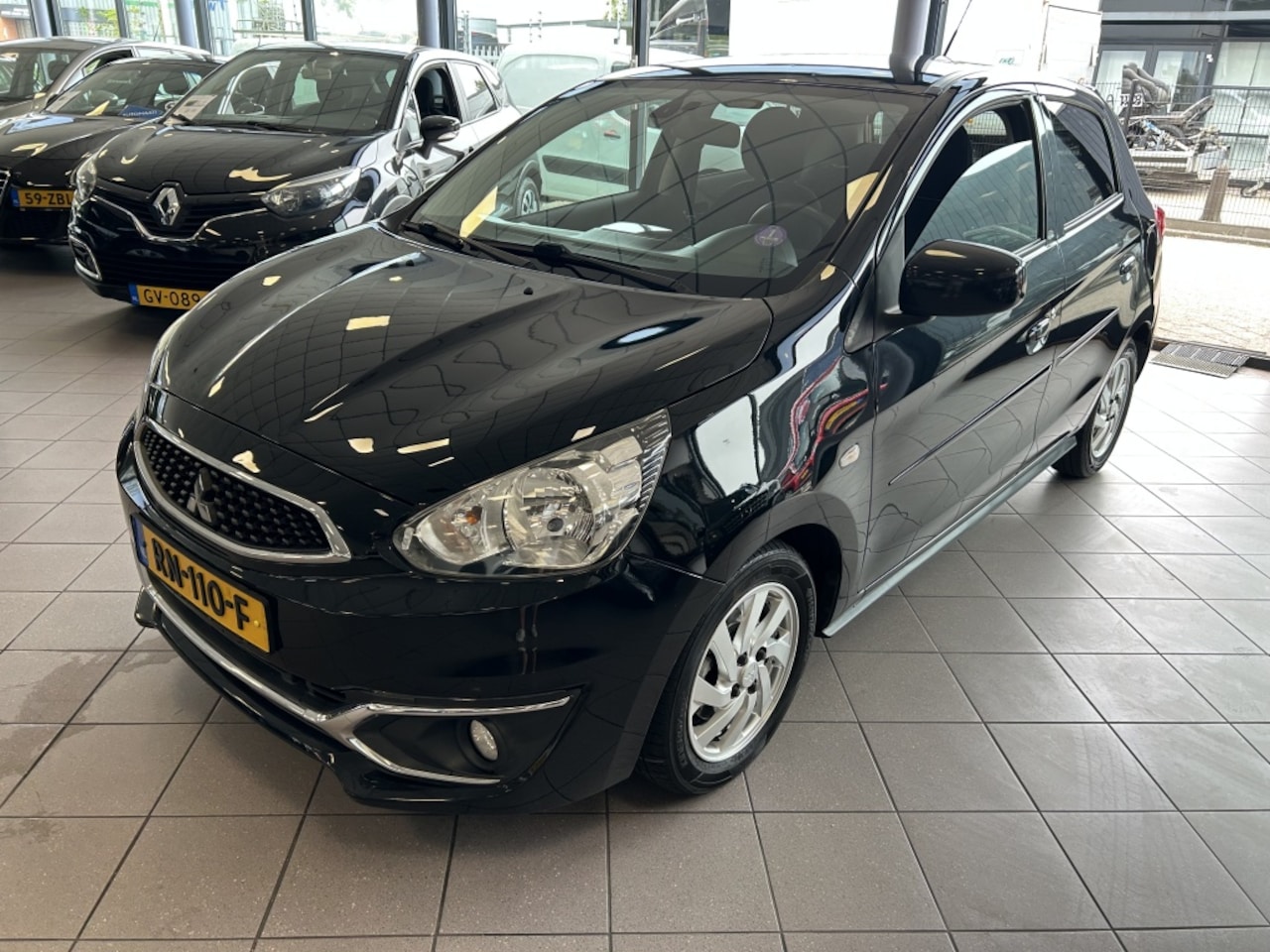 Mitsubishi Space Star - 1.2 Connect Pro Car Play BJ 2018 !!! - AutoWereld.nl
