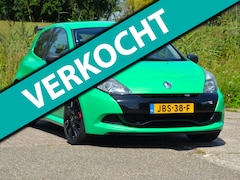 Renault Clio - 2.0 RS Cup light / Alien Green / Bastuck