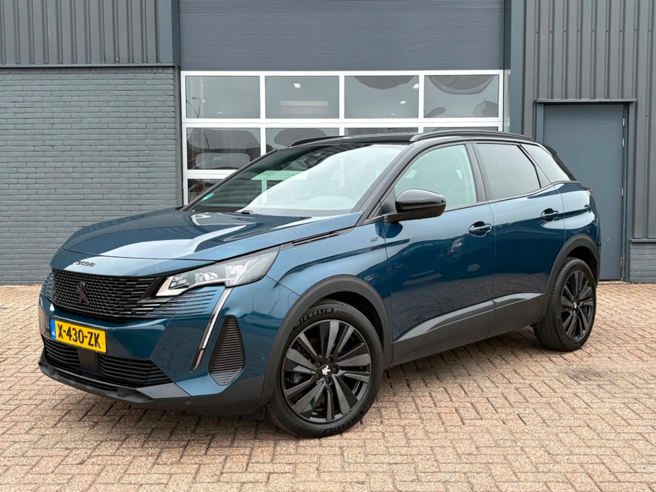 Peugeot 3008 - 1.2 PureTech GT Automaat Black Pack - AutoWereld.nl