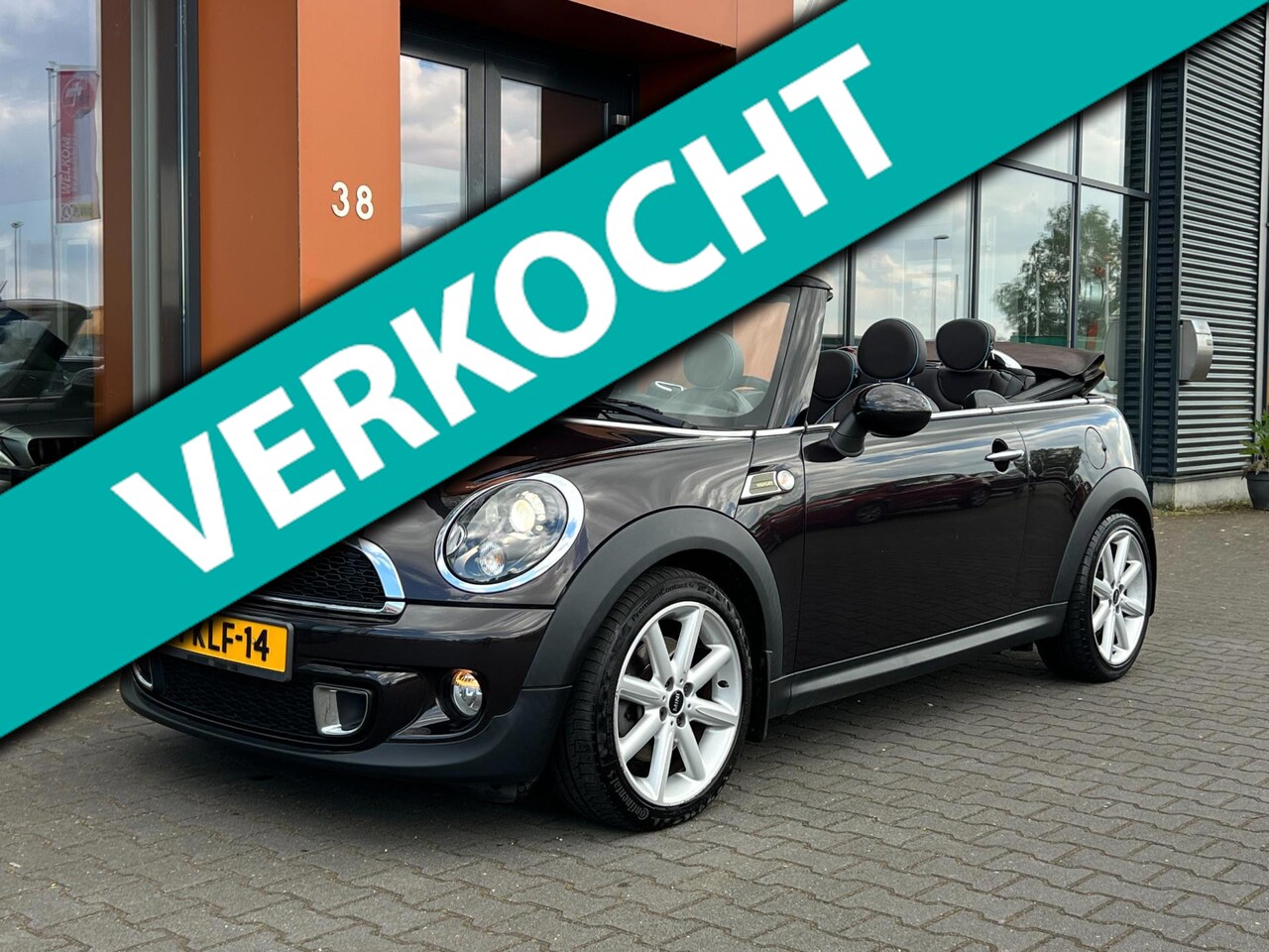 MINI Cabrio - Mini 1.6 Cooper S|Navi|Cruise|PDC|Leer|Clima|BT - AutoWereld.nl