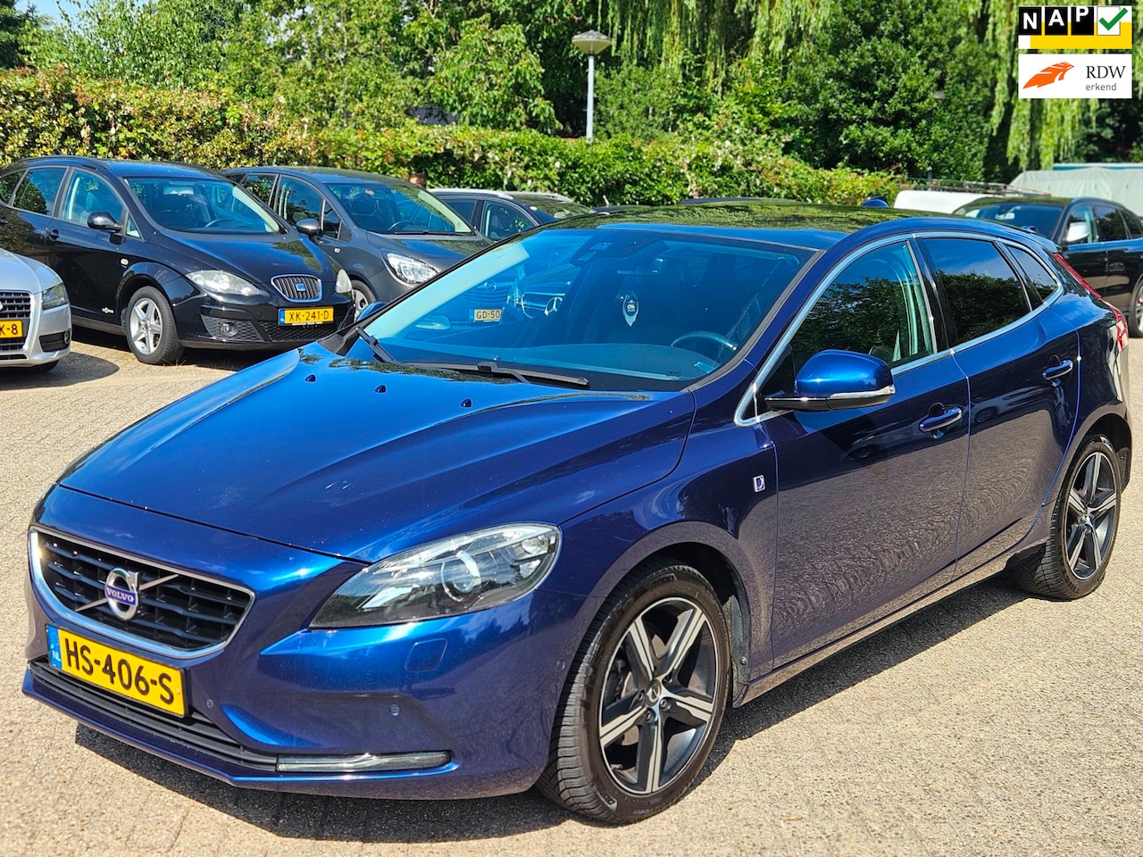 Volvo V40 - 2.0 D2 Ocean Race Business|Pano|Camera|Navi|PDC|Xenon / Led|Voll leder|Trekhaak|Voll optie - AutoWereld.nl