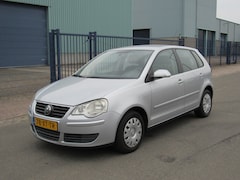 Volkswagen Polo - 1.4 TDI Optive 5 drs / Airco