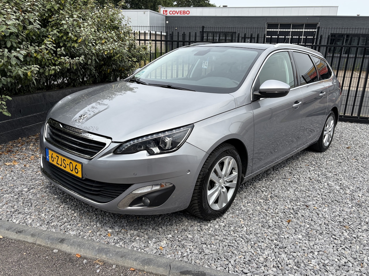 Peugeot 308 SW - 1.2 e-THP Allure Clima|Cruis|PDC|Trekhaak - AutoWereld.nl