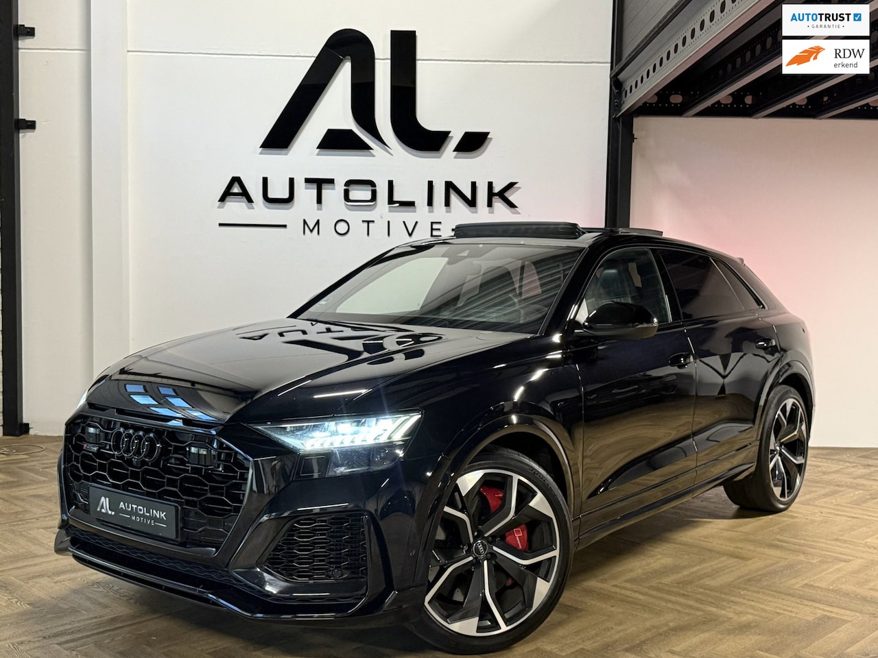 Audi Q8 - 4.0 TFSI RS Q8 quattro Keramisch|SoftClose|Carbon|FULL - AutoWereld.nl