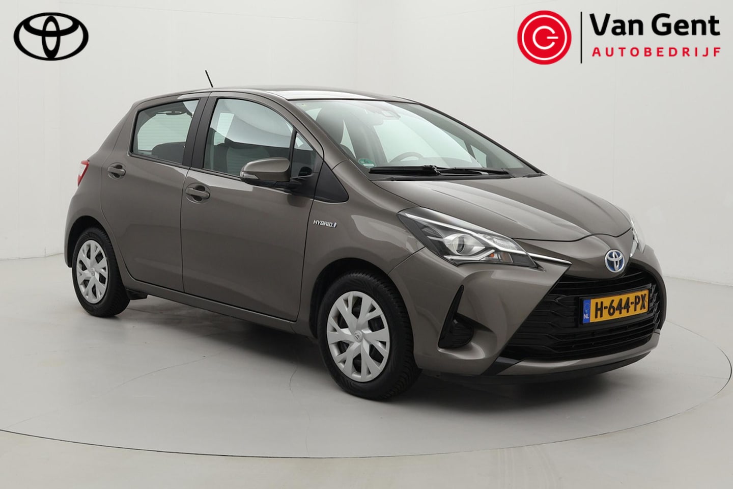Toyota Yaris - 1.5 Hybrid Active | Navigatie | Cruise Control | Clima | Parkeersensoren achter | Camera | - AutoWereld.nl