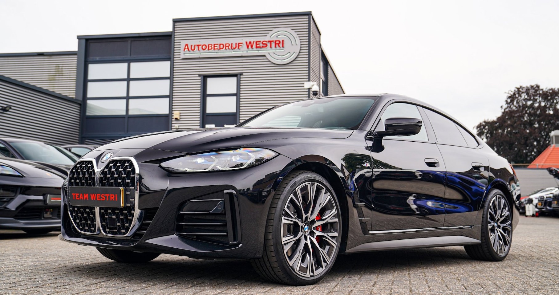 BMW 4-serie Gran Coupé - 420i Business Edition Plus | Head up Display | Stuurwielverwarming | Panoramadak - AutoWereld.nl