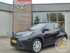 Toyota Aygo X - PLAY 4S-BANDEN APPLE/ANDROID AD-CRUISE CAMERA BLUETOOTH AIRCO NL-AUTO EL-RAMEN/SPIEGELS