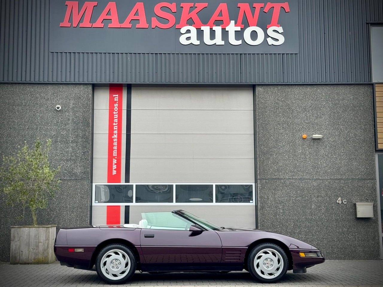 Chevrolet Corvette Convertible - C4 / Aut / Selective ride control / Black Rose / RARE EXAMPLE! - AutoWereld.nl
