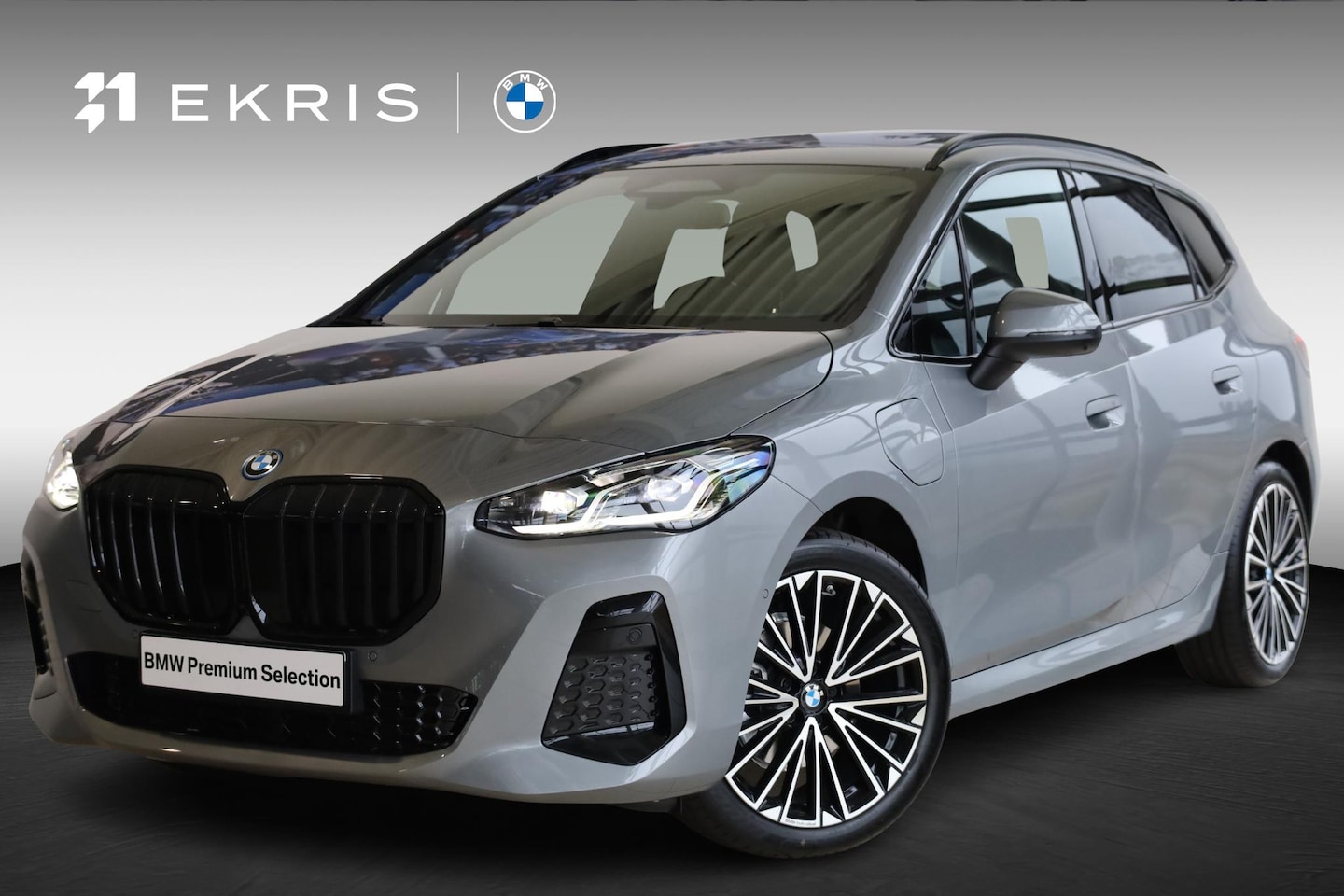 BMW 2-serie Active Tourer - 225e xDrive | M Sport | Panoramadak | Driving Assistant Professional | Comfort Access | He - AutoWereld.nl