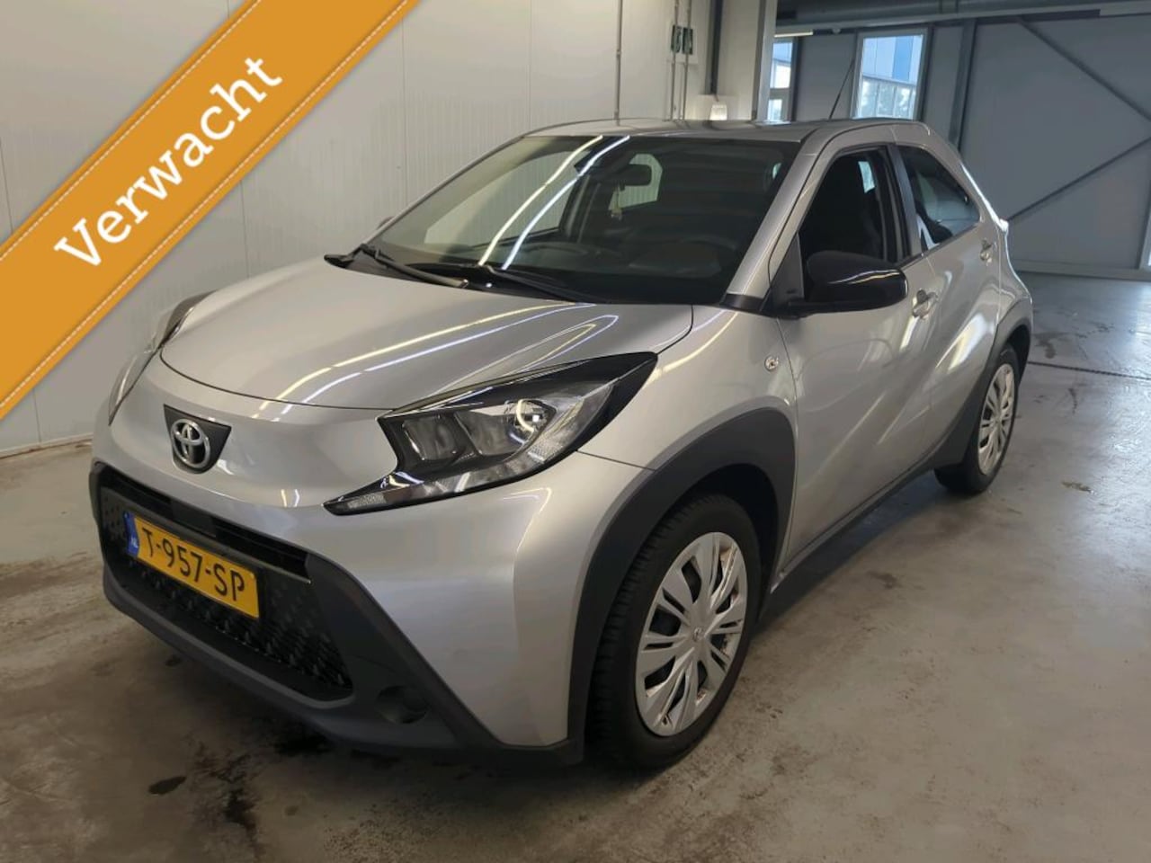 Toyota Aygo X - 1.0 VVT-i MT play 1.0 VVT-i MT Play - AutoWereld.nl