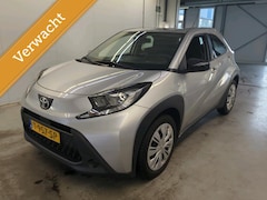Toyota Aygo X - 1.0 VVT-i MT Play