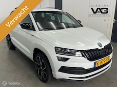 Skoda Karoq - 1.5 TSI Sportline Automaat Trekhaak Canton Camera LED