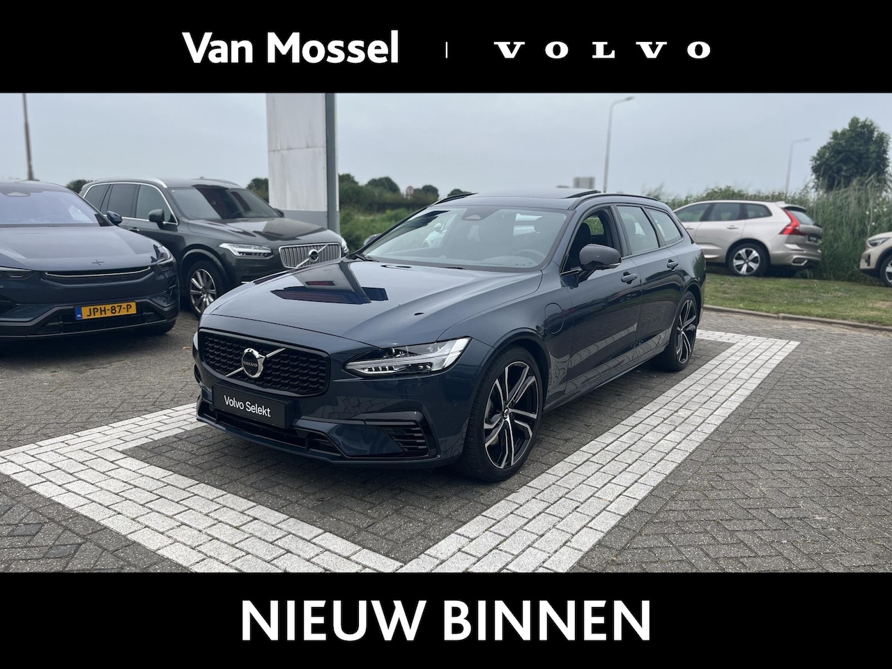 Volvo V90 - T8 Plug-in hybrid AWD Ultra Dark | Luchtvering | Bowers & Wilkins | Massagestoelen | Panor - AutoWereld.nl