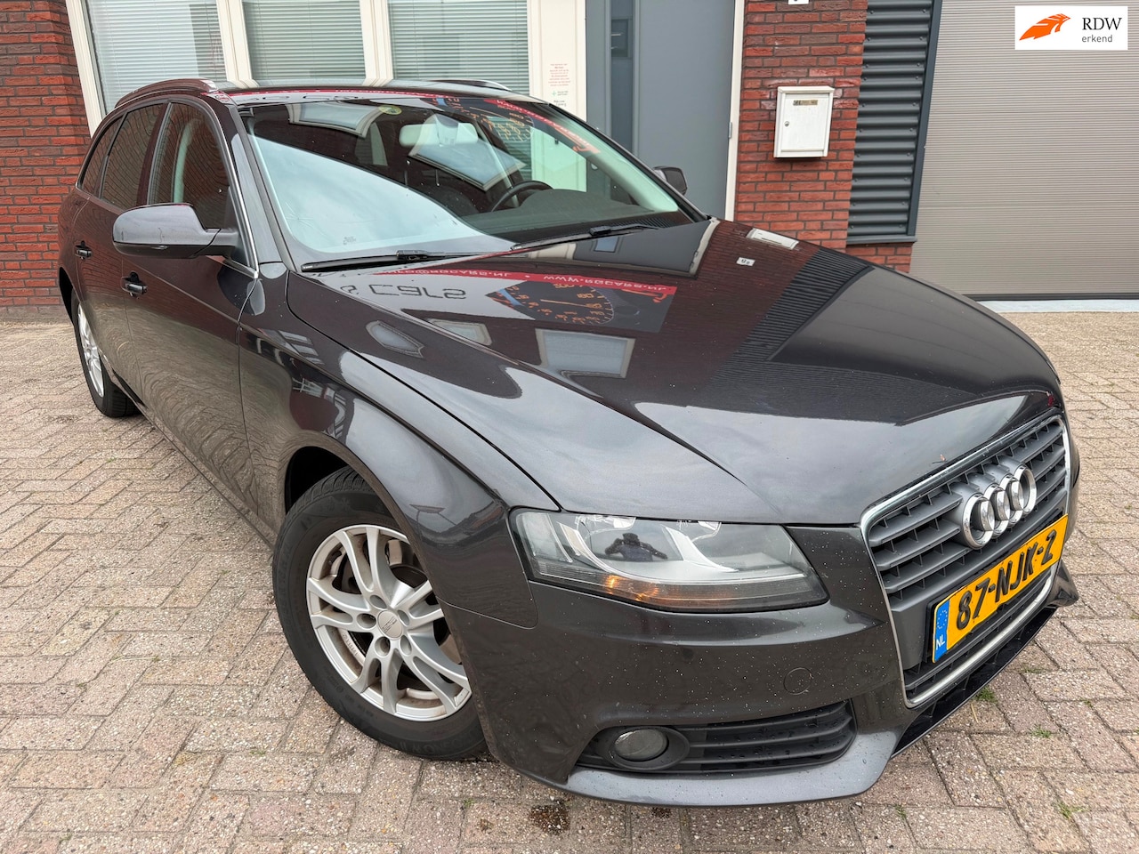 Audi A4 Avant - 2.0 TDI Business Edition / Navi / Leder / PDC / Clima / LM - AutoWereld.nl
