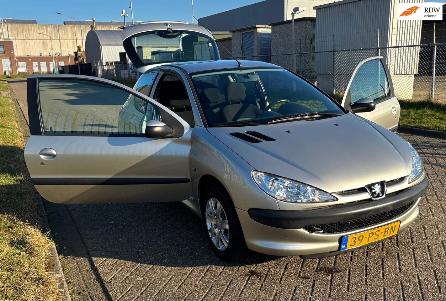 Peugeot 206 - 1.4 Air-line AUTOMAAT - AutoWereld.nl
