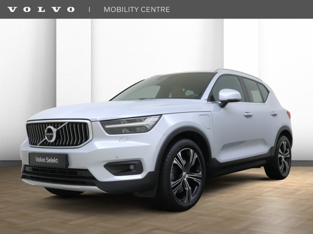 Volvo XC40 - T5 Recharge Inscription | Trekhaak | Panoramadak | 360° Camera | - AutoWereld.nl