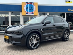 Lynk & Co 01 - 1.5 261pk PHEV 7DCTH | Black Edition | Orig.NL | Trekhaak | PanoramaDak | 360 graden Camer