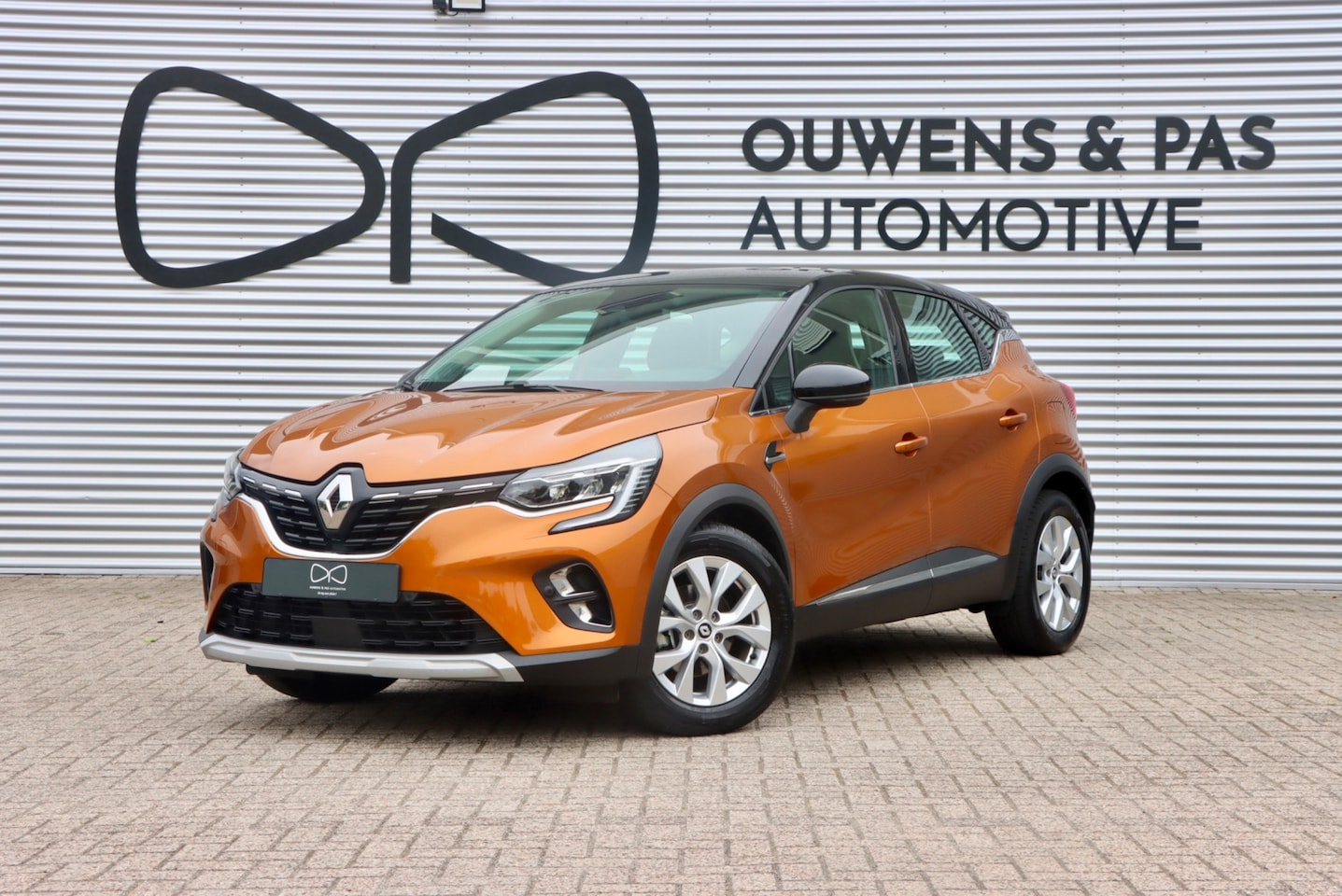 Renault Captur - 1.6 E-Tech Plug-in Hybrid 160 | CARPLAY | CAMERA | TREKHAAK | STOELVERW. - AutoWereld.nl