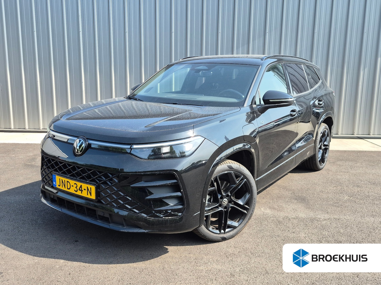 Volkswagen Tayron - 1.5 eHybrid R-Line Edition 204Pk DSG/AUTO | Glazenpano-dak | Achteruitrijcamera | Trekhaak - AutoWereld.nl