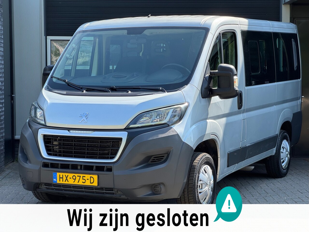 Peugeot Boxer - 330 2.0 BlueHDI L1H1 330 2.0 BlueHDI L1H1 9P Airco, Navi, NAP - AutoWereld.nl