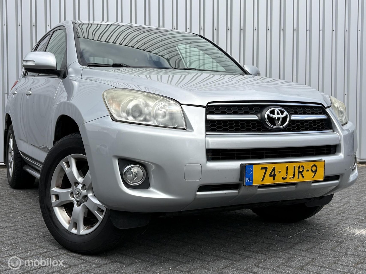 Toyota RAV4 - 2.2 D-4D 4WD Executive Business | Airco | Navi | 2009 | Euro 5 | Trekhaak | - AutoWereld.nl