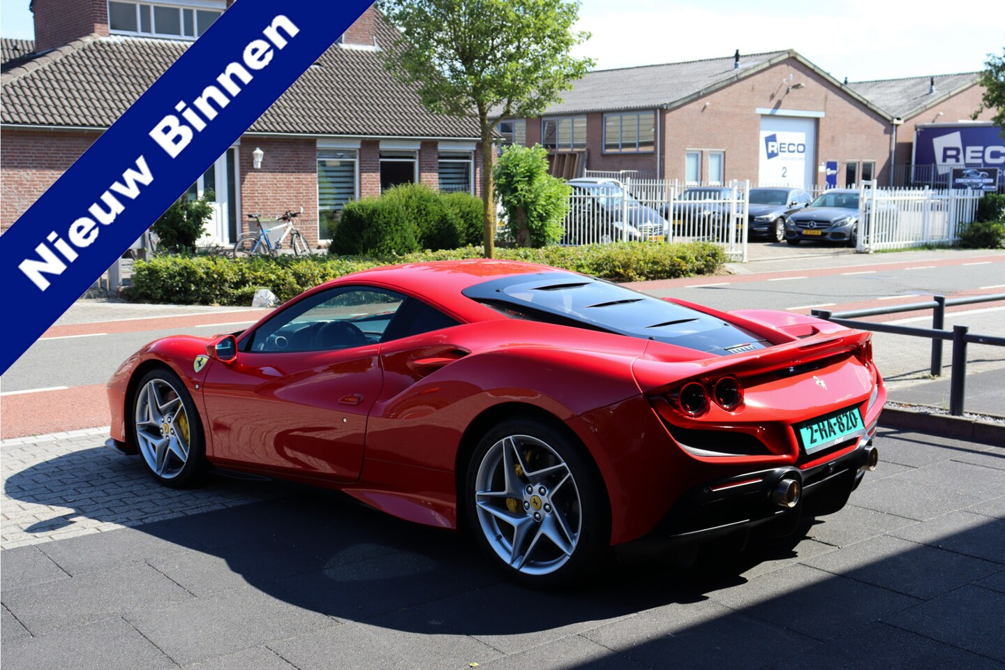 Ferrari F8 Tributo - 3.9 V8 HELE BTW **Drivers Display/Carbon Bucket/Full PPF/Novitec** - AutoWereld.nl