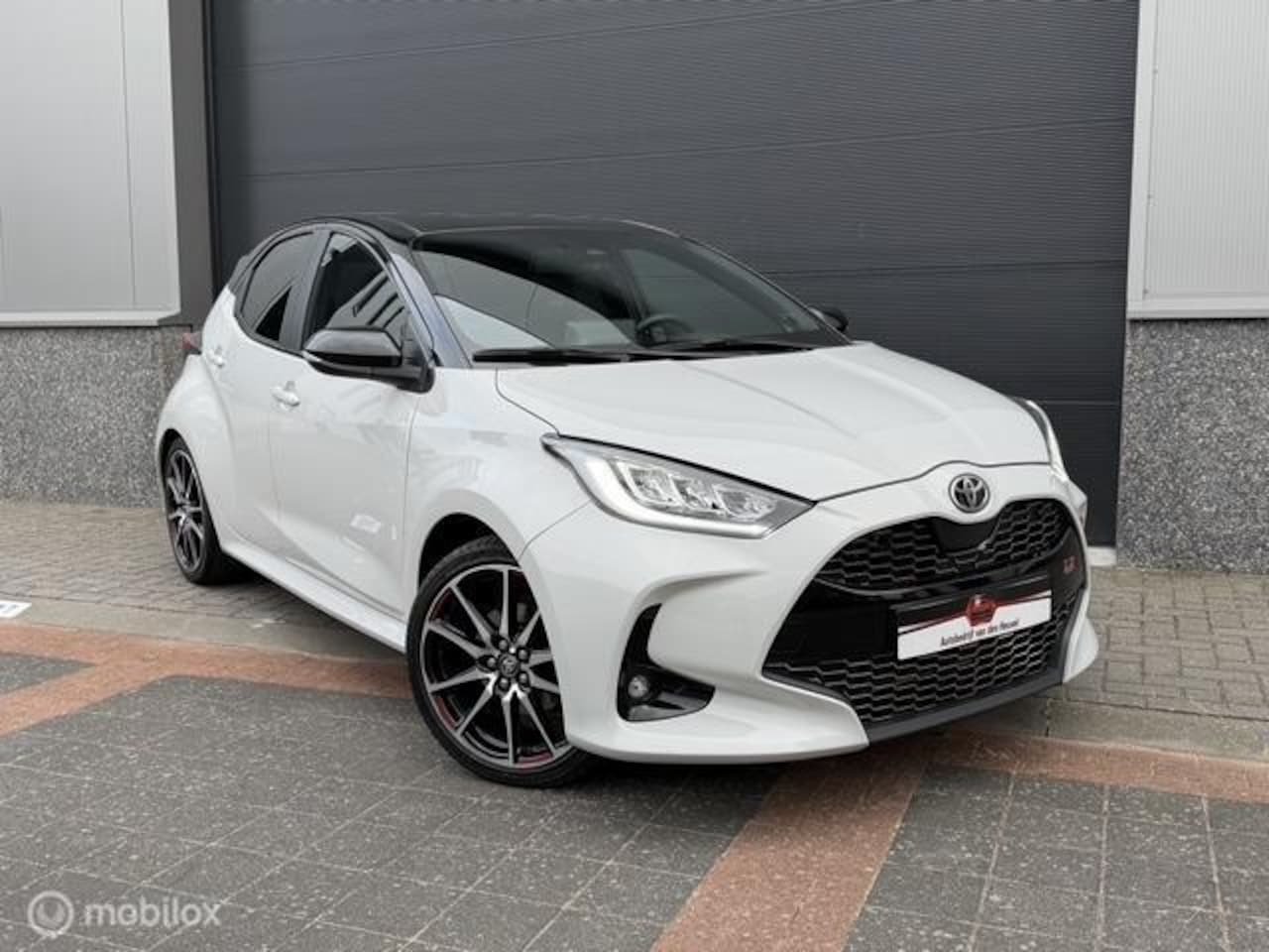Toyota Yaris - 1.5 Hybrid GR Sport Apple carplay 1e Eig Dealer - AutoWereld.nl