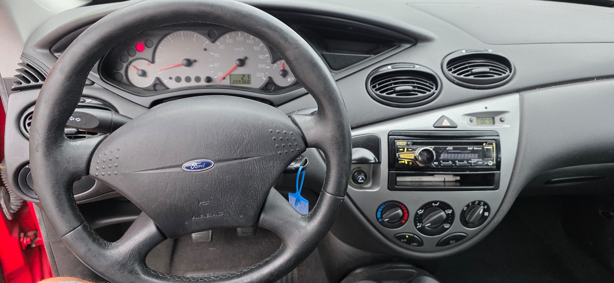 Ford Focus - 1.6-16V Trend