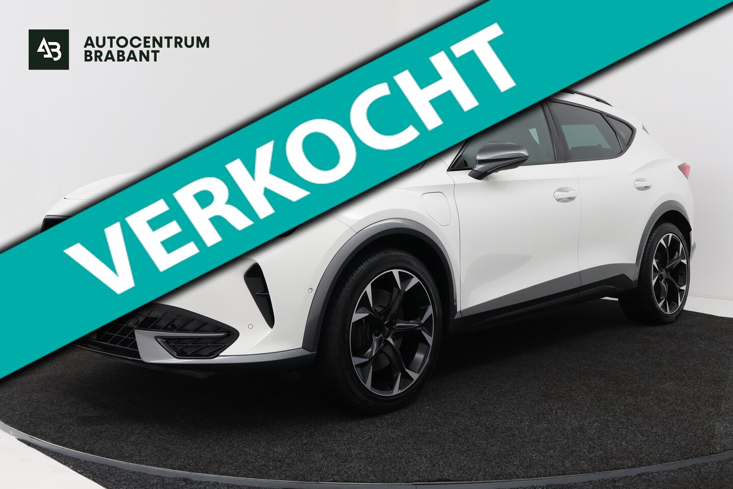 CUPRA Formentor - 1.4 e-Hybrid VZ Copper Edition (PANORAMADAK, STOEL/STUUR VERWARMING, CAMERA, ELEKTR STOELE - AutoWereld.nl