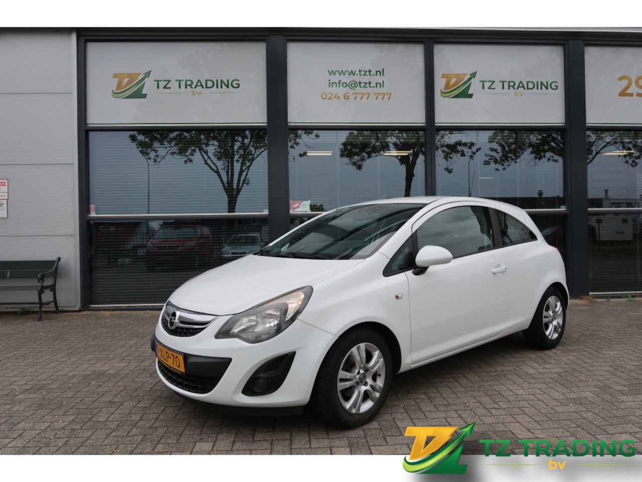 Opel Corsa - 1.3 CDTi EcoFlex S/S Business+, Navi, Nwe APK - AutoWereld.nl