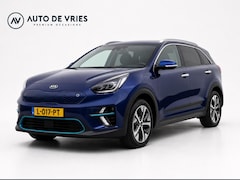 Kia e-Niro - DynamicPlusLine 64 kWh 3-fase | SOH 100% | Schuifdak | Carplay | Trekhaak