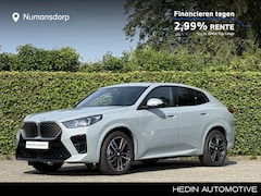BMW iX2 - eDrive20 | M-Sport | 19'' | Camera | Stoelverwarming | Getint Glas