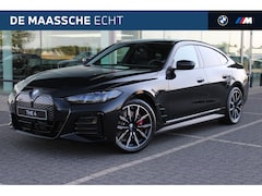 BMW i4 - eDrive35 M Sport / Achteruitrijcamera / Stuurverwarming / Adaptieve LED / Comfort Access /