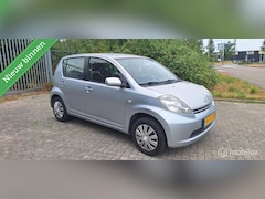 Daihatsu Sirion 2 - 1.0-12V Trend