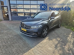 Volkswagen Tiguan - 1.5 TSI Elegance