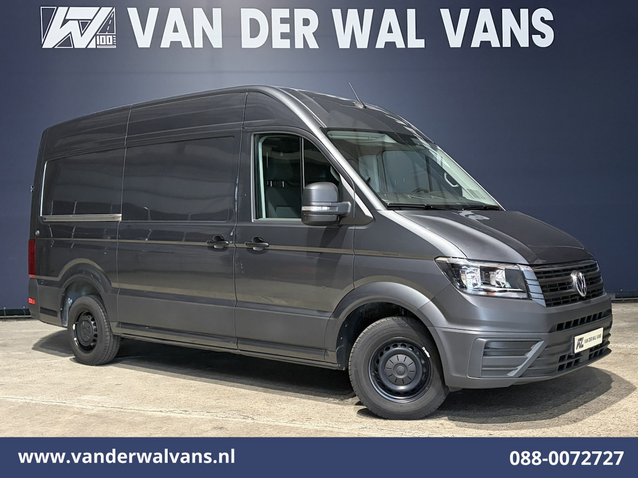 Volkswagen Crafter - 2.0 TDI 141pk L3H3 L2H2 Euro6 Airco | Camera | Android Auto | Cruisecontrol 3000kg trekver - AutoWereld.nl