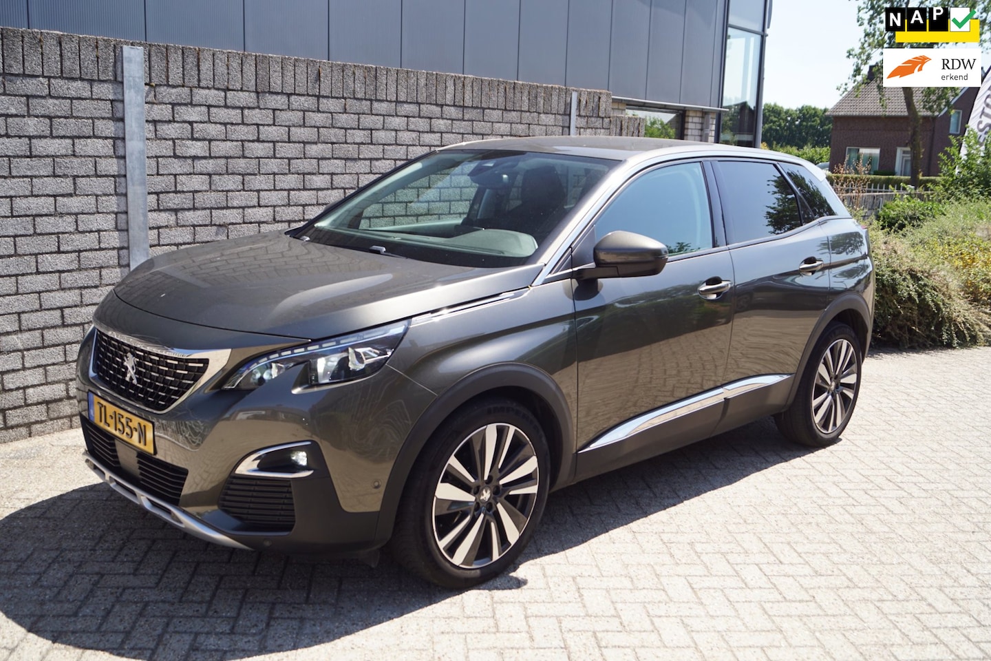 Peugeot 3008 - 1.6 e-THP Allure Autom Leder Sportst Stoelverw Navi Camera Clima LED Kopl Adapt Cruise 2x - AutoWereld.nl