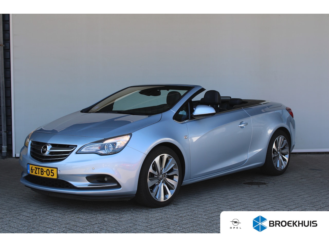 Opel Cascada - 1.4 Turbo ecoFLEX Cosmo | AGR stoelen | Lederen bekleding | Navi | Parkeersensoren | - AutoWereld.nl